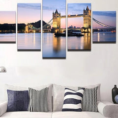 STUNNING 5 PIECE OIL PRINT ON CANVAS OF TOWER BRIDGE, LONDON - London Art and Souvenirs